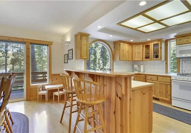 15225 Swiss Ln — Photo 14