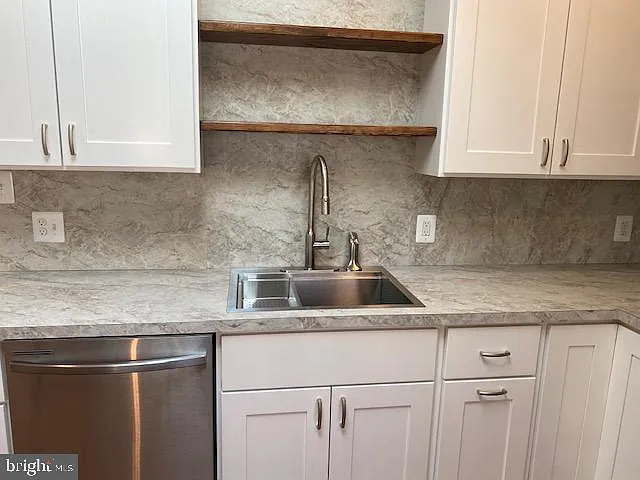 4031 Taylor Dr — Photo 4
