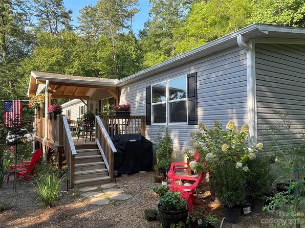 122 Clear Creek Rdg, Sylva, NC 28779