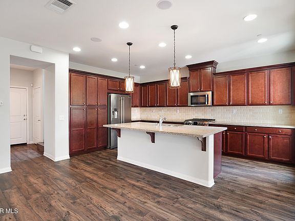 4th image of 17336 W Parque Vanowen Way