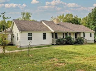 2925 Lowman Rd, Smithville, MO 64089