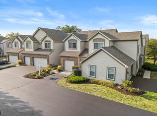 968 Parkhill Cir #968, Aurora, IL 60502