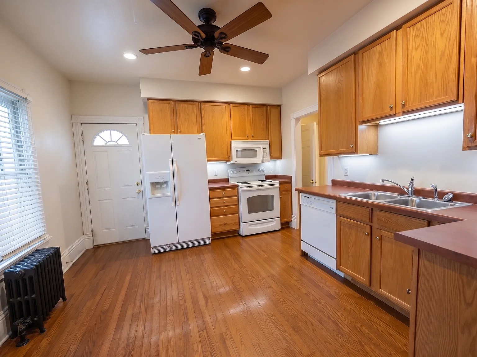 124 N Franklin St — Photo 4