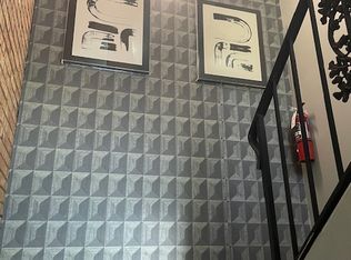 897 Village Quarter Rd APT A, Dundee, IL 60118