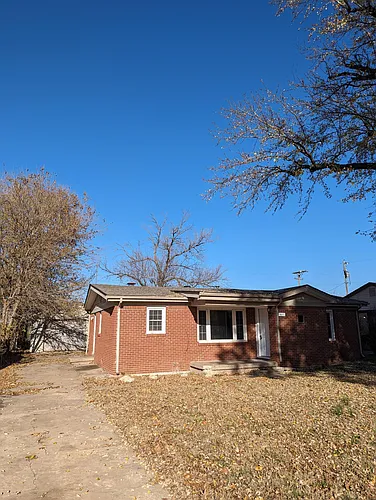 822 Alexander Dr Photo 1 822 Alexander Dr Photo 1