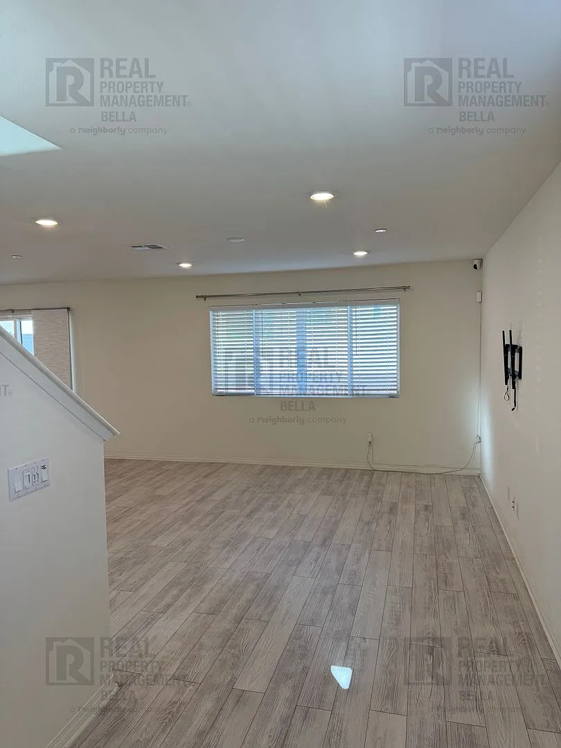 Building Photo - 29555 Copper Hill Ct