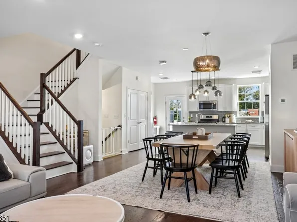 26 Colgate Dr, Morris Twp., NJ 07960