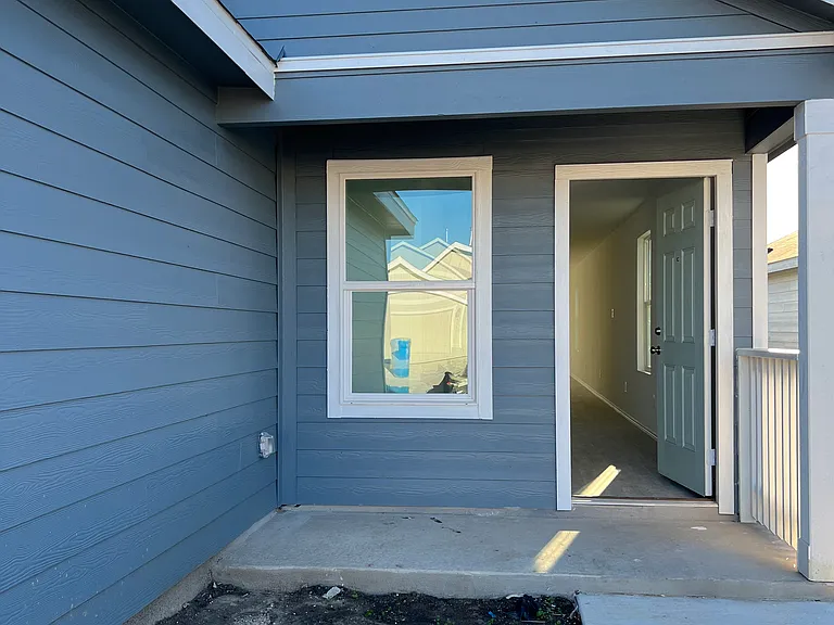 4242 Osmosis Dr — Photo 2