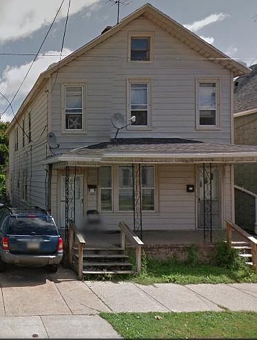 1st image of 323 Ash St APT 1