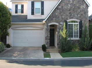 771 W Barcelona Ln, Clovis, CA 93619