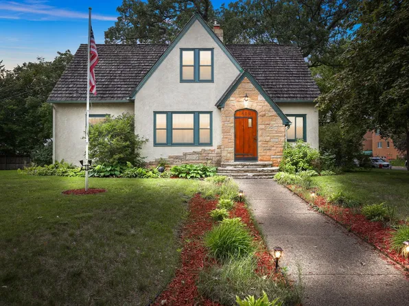 609 1st St, Princeton, MN 55371