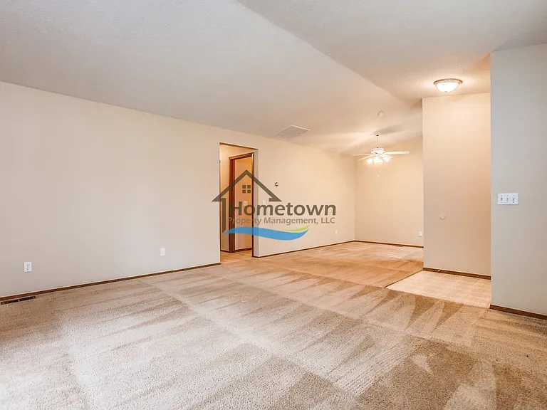 4168 E 2nd Ave — Photo 6