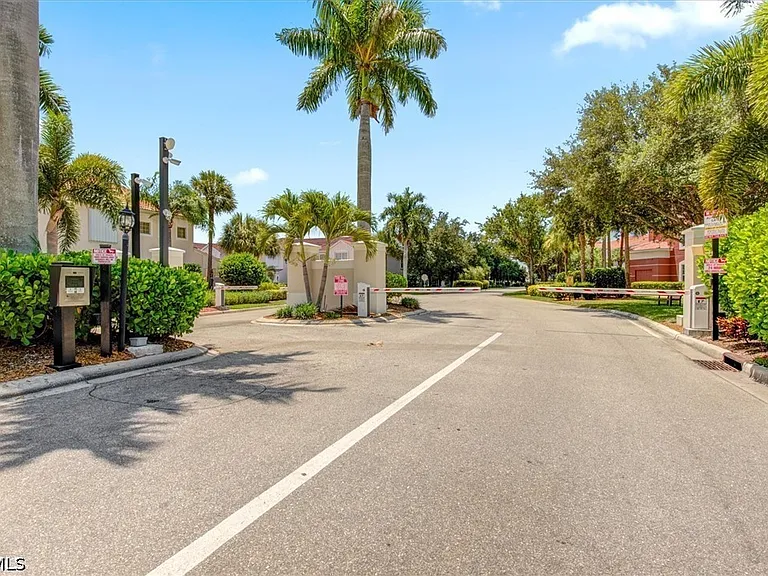 11640 Marino Ct #403 — Photo 32