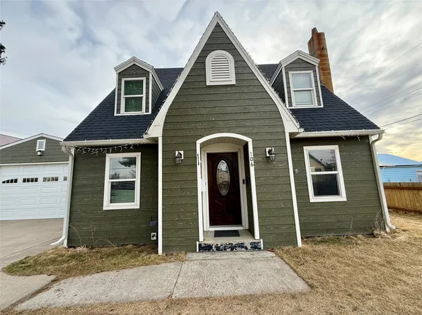 106 2nd St SW, Cut Bank, MT 59427