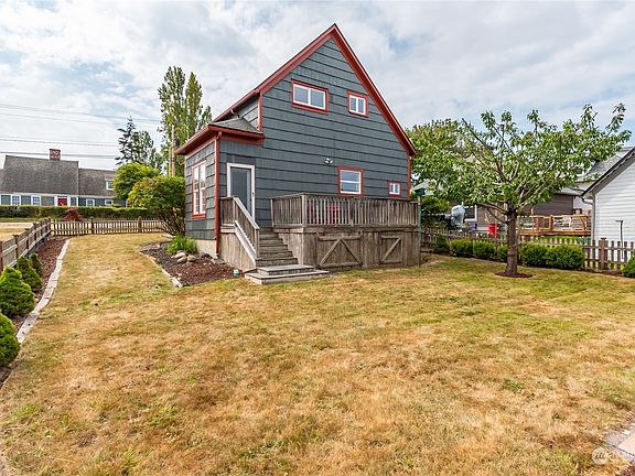 3rd image of 104 NE 9th