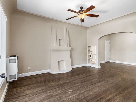 2nd image of 1049 Lime Ave #1053