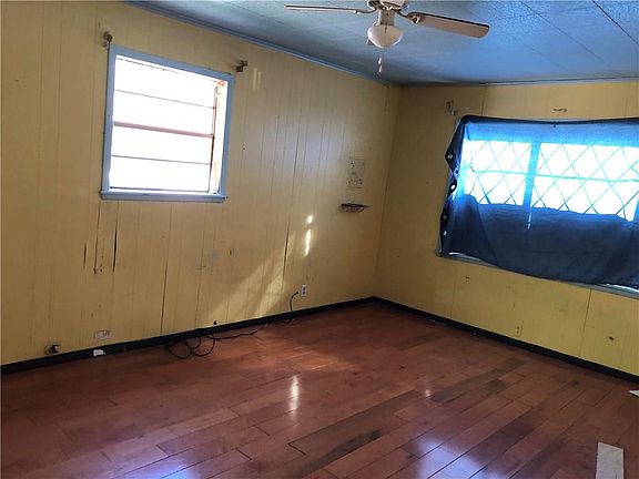 5th image of 408 N Andrews Ave