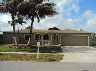 22371 Boulder St, Boca Raton, FL 33428