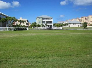 202 Sydney Ln, Redington Shores, FL 33708