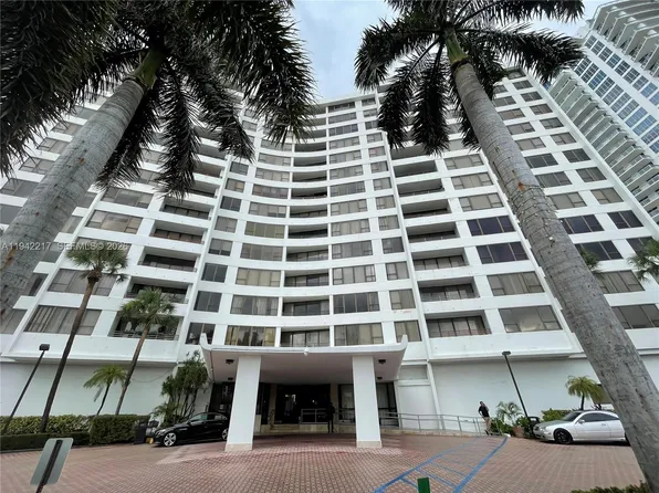 3505 S Ocean Dr APT 310, Hollywood, FL 33019