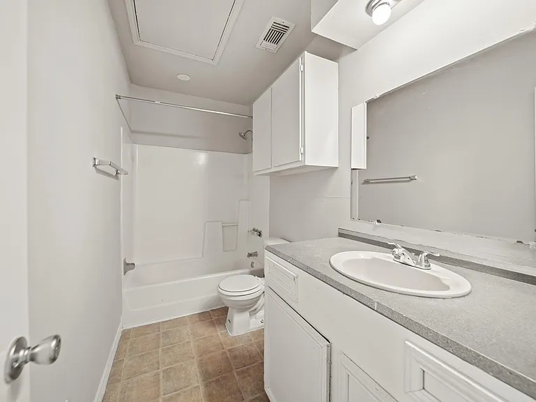 7357 1/2 Brace St #1 — Photo 12