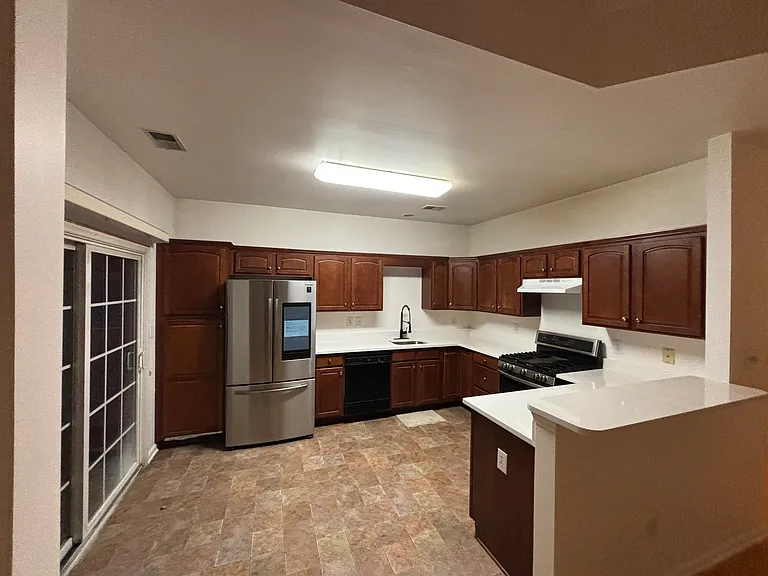101 Windsor Pond Rd — Photo 25