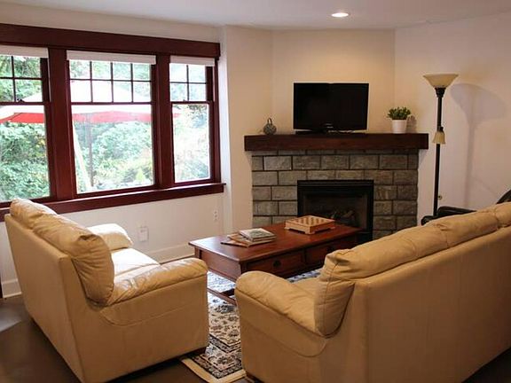 3rd image of 3009 N 16th St #B