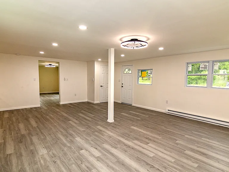 174 Sand Spring Rd — Photo 10