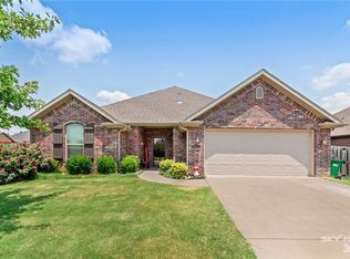 7930 Brooklyn Ave, Springdale, AR 72762