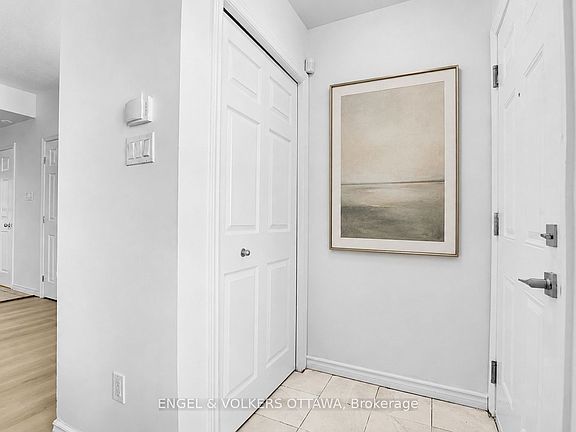 2nd image of 165 Waterbridge Dr #5