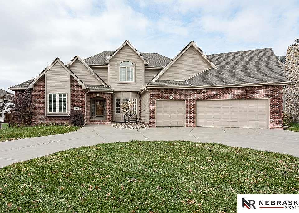1st image of 5628 N 160th Ave