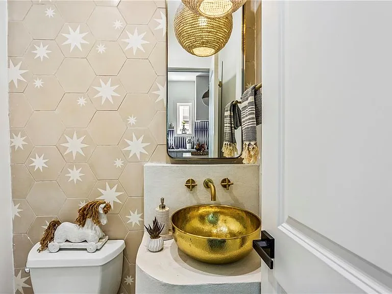 970 Charles Allen Dr NE #B — Photo 31