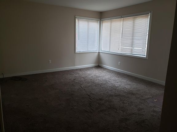 Spacious living room!