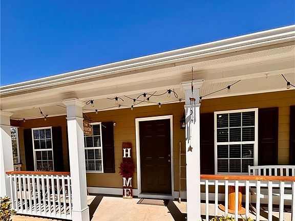 3rd image of 94 Heather Ln