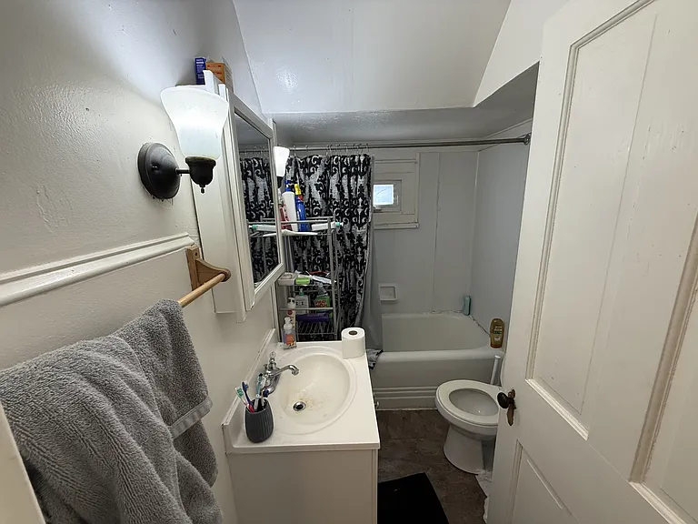 121 Linden Ave #1 — Photo 7