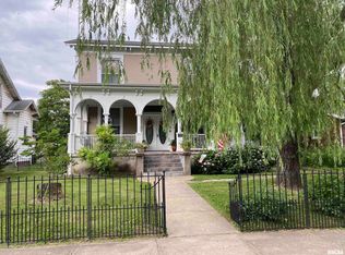 210 S Maple St, Centralia, IL 62801