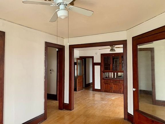 4th image of 1838 N Oakland Ave #4