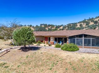 20476 Old Town Rd, Tehachapi, CA 93561
