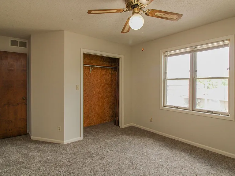 1812 Sunrise Dr — Photo 11