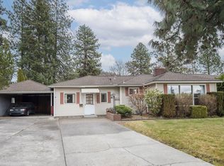 1060 NE 9th St, Bend, OR 97701