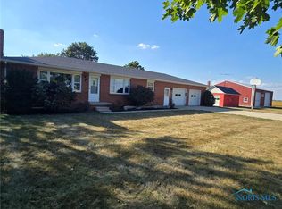 19537 Liberty Hi Rd, Bowling Green, OH 43402