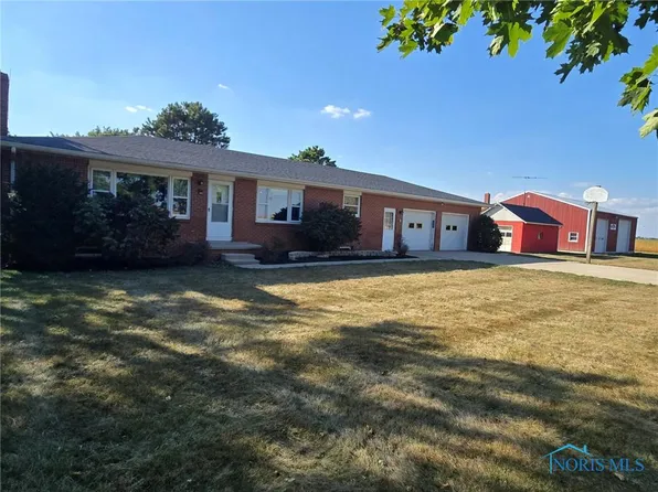 19537 Liberty Hi Rd, Bowling Green, OH 43402