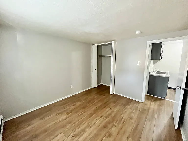 Concord House Apartments — Photo 10