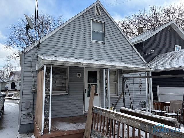 2nd image of 634 Woodsdale Ave