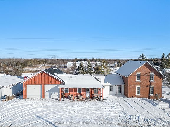 2nd image of 1984 Sturgeon Rd