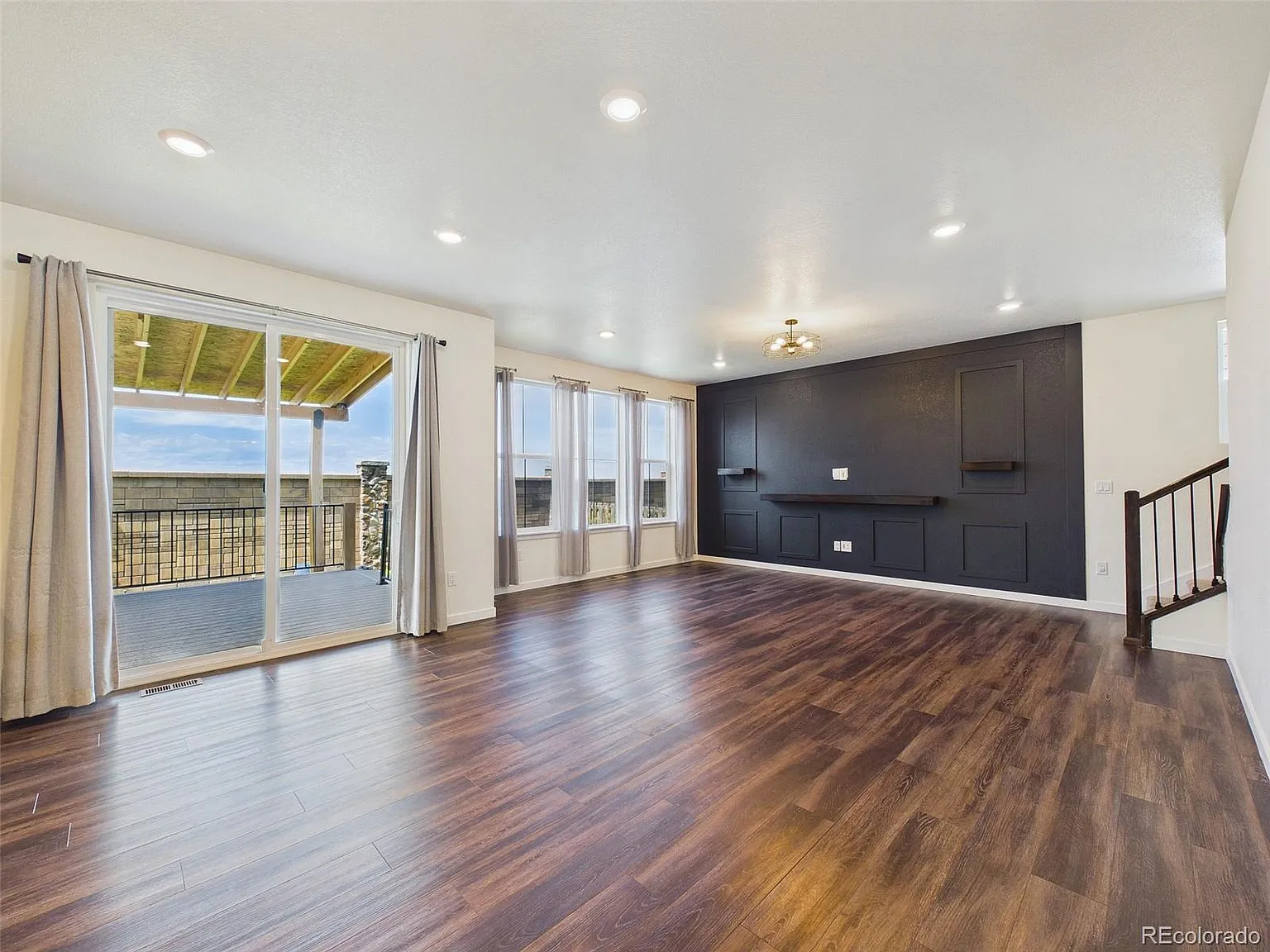 4 bed, 2.5 bath, 2140 sqft, $2,950 — Photo 3
