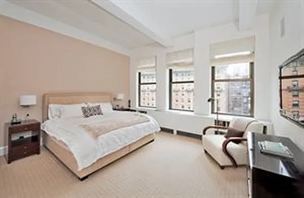 Sold by Douglas Elliman | media 16