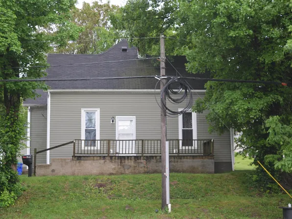 612 W Main St, Boonville, IN 47601