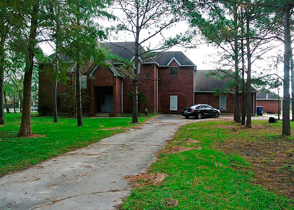 1st image of 955 Avenue L