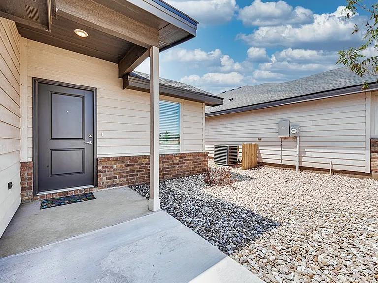 8208 E County Road 111 — Photo 24